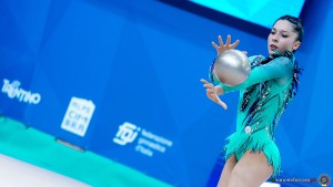 dellafelice giulia sfe06035 copia simone ferraro ph